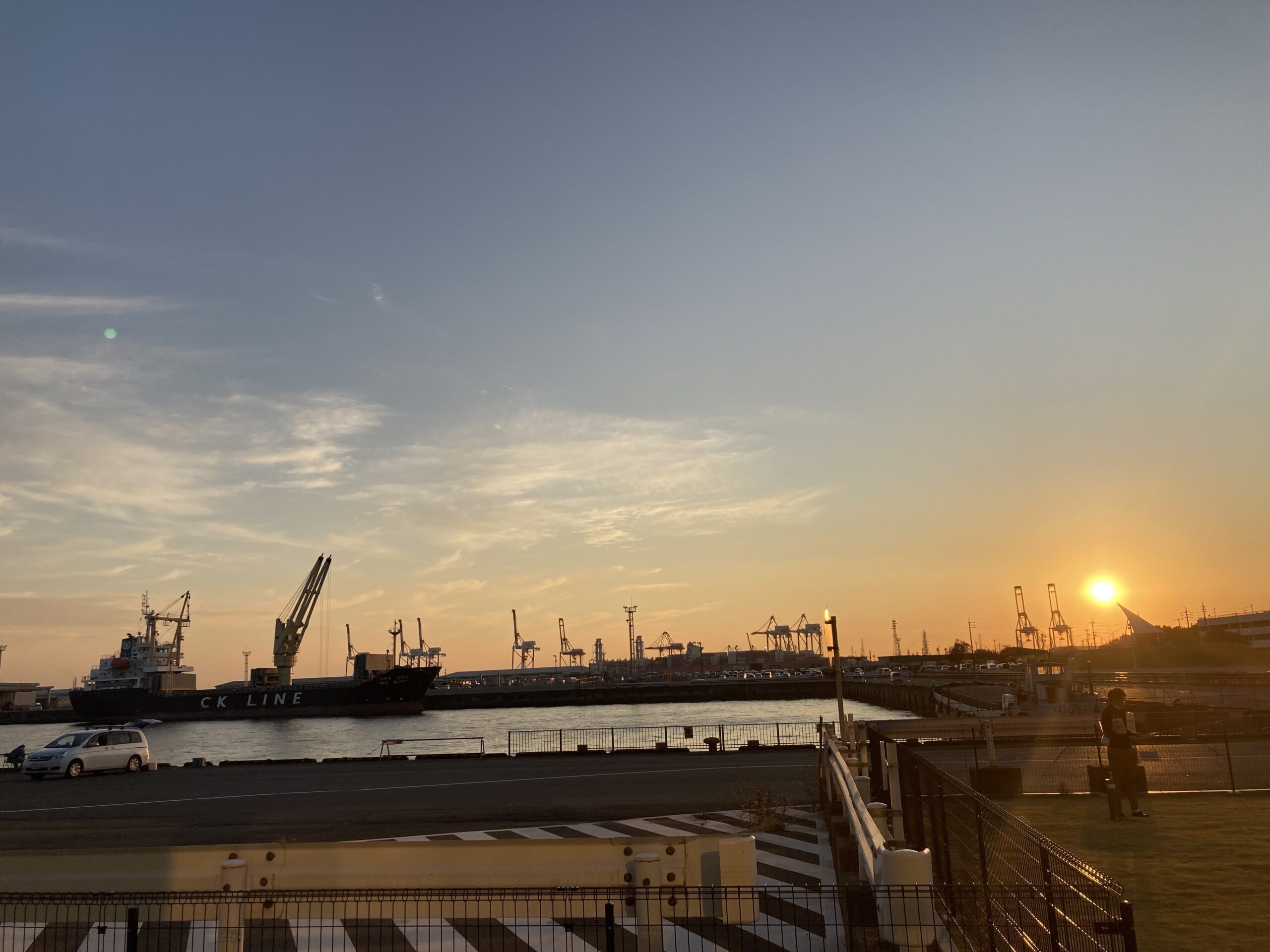 展示会終了後の夕焼け